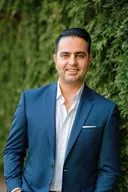 Tushar Oberoi, Ajax, Real Estate Agent